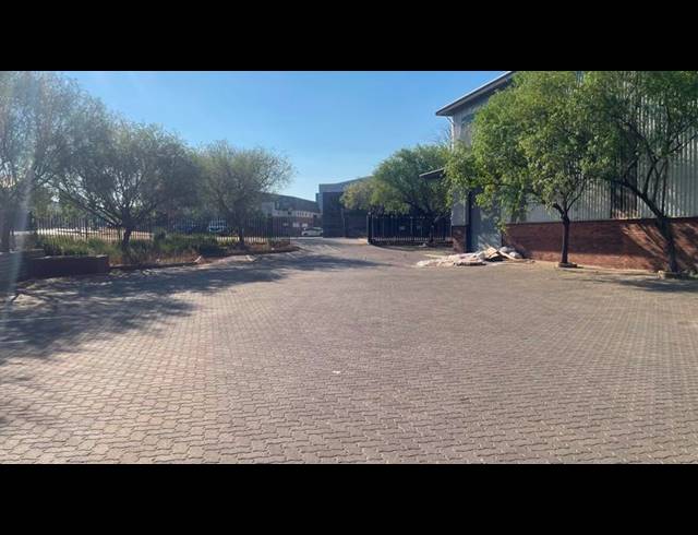 INDUSTRIAL PROPERTY TO RENT IN SUNDERLAND RIDGE